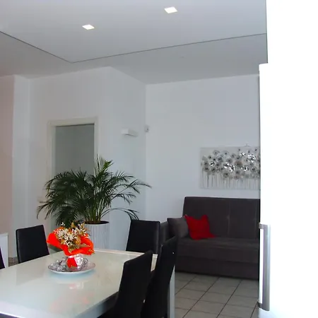 Modern Apartment Luci & Stelle Near Lake Como Nibionno Exterior photo