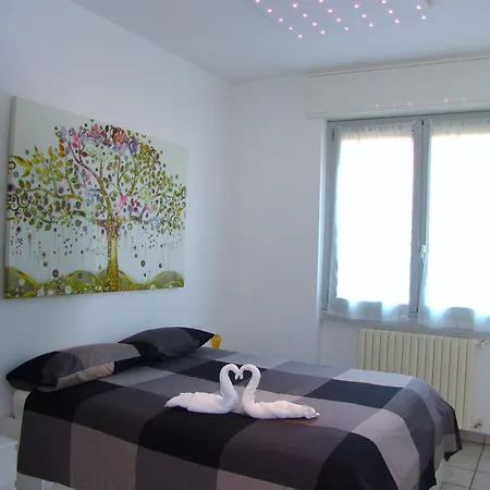 Modern Apartment Luci & Stelle Near Lake Como Nibionno Exterior photo